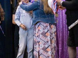 performer receiving award