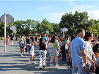 students lined up for school to start