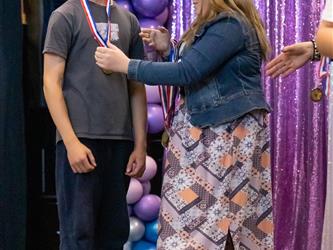 performer receiving award
